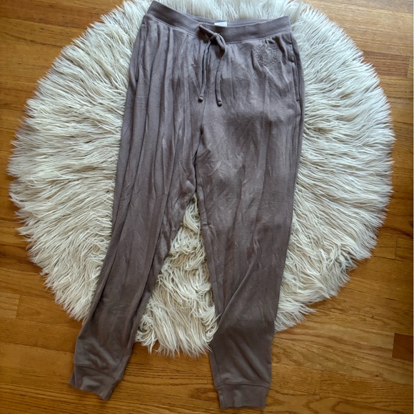 NWT VS PINK joggers - Picture 1 of 3